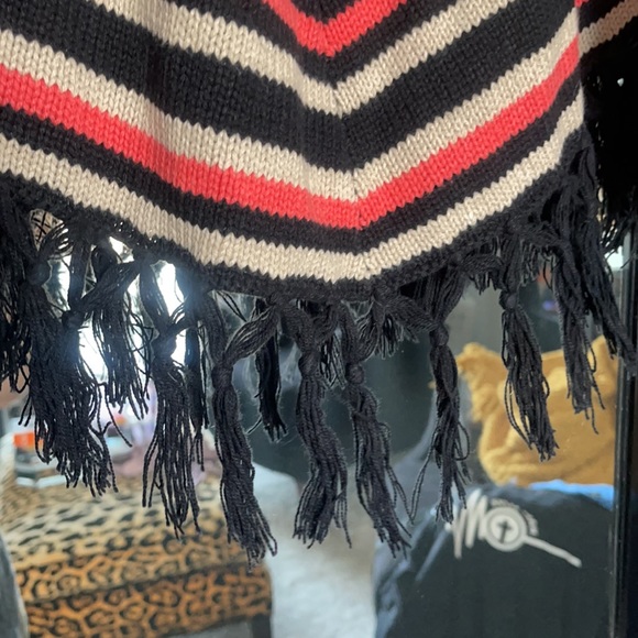 Volcom Poncho - Picture 3 of 6